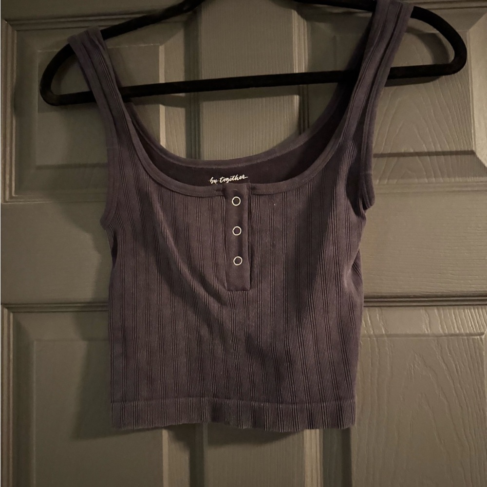 Black and White Cropped Tank Tops